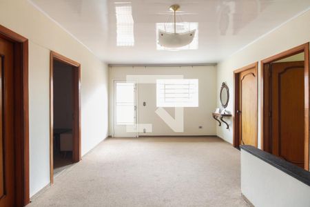 Casa à venda com 400m², 4 quartos e 6 vagas Casa à venda com 400m², 4 quartos e 6 vagasHall de Acesso aos Quartos