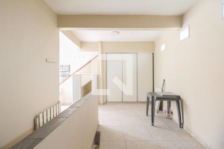 Casa à venda com 400m², 4 quartos e 6 vagas Casa à venda com 400m², 4 quartos e 6 vagasÁrea de Serviço