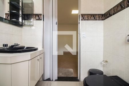 Casa à venda com 400m², 4 quartos e 6 vagas Casa à venda com 400m², 4 quartos e 6 vagasBanheiro Suíte