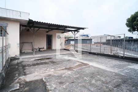 Casa à venda com 500m², 3 quartos e 3 vagas Casa à venda com 500m², 3 quartos e 3 vagasÁrea comum