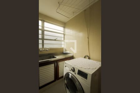 Apartamento à venda com 174m², 3 quartos e 2 vagas Apartamento à venda com 174m², 3 quartos e 2 vagasÁrea de Serviço