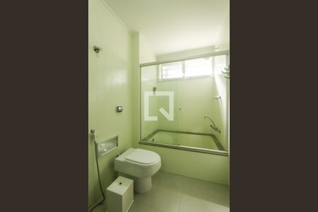 Apartamento à venda com 174m², 3 quartos e 2 vagas Apartamento à venda com 174m², 3 quartos e 2 vagasBanheiro suite