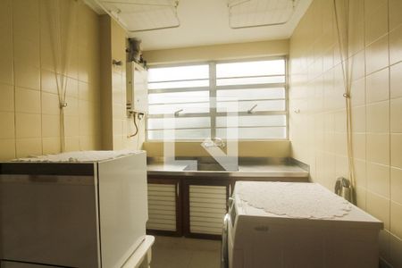 Apartamento à venda com 174m², 3 quartos e 2 vagas Apartamento à venda com 174m², 3 quartos e 2 vagasÁrea de Serviço