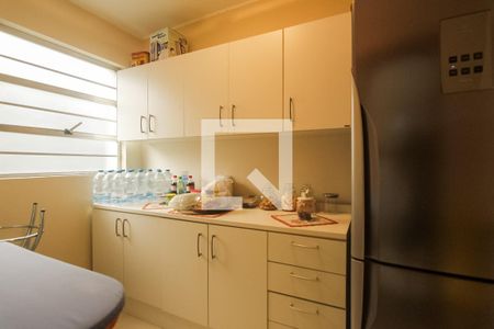 Apartamento à venda com 174m², 3 quartos e 2 vagas Apartamento à venda com 174m², 3 quartos e 2 vagasÁrea de Serviço