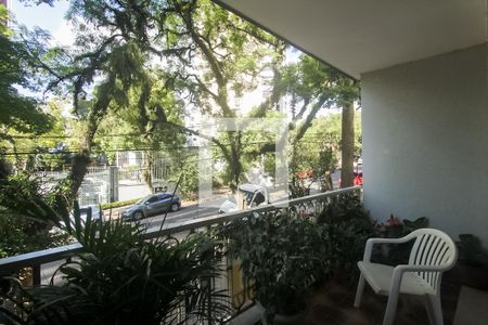 Apartamento à venda com 174m², 3 quartos e 2 vagas Apartamento à venda com 174m², 3 quartos e 2 vagasVaranda