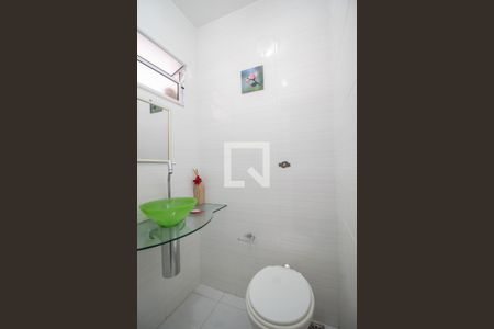 Casa de condomínio à venda com 150m², 4 quartos e 1 vaga Casa de condomínio à venda com 150m², 4 quartos e 1 vagaBanheiro