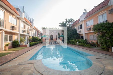 Casa de condomínio à venda com 150m², 4 quartos e 1 vaga Casa de condomínio à venda com 150m², 4 quartos e 1 vagaÁrea comum