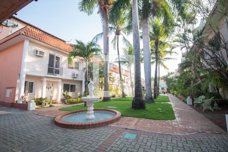 Casa de condomínio à venda com 150m², 4 quartos e 1 vaga Casa de condomínio à venda com 150m², 4 quartos e 1 vagaÁrea comum