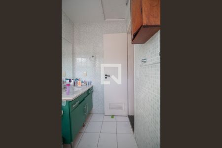 Casa de condomínio à venda com 150m², 4 quartos e 1 vaga Casa de condomínio à venda com 150m², 4 quartos e 1 vagaBanheiro