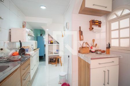 Casa de condomínio à venda com 150m², 4 quartos e 1 vaga Casa de condomínio à venda com 150m², 4 quartos e 1 vagaCozinha