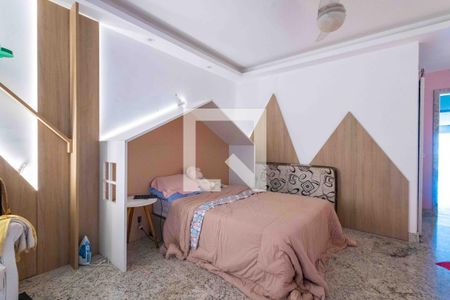 Casa de condomínio à venda com 450m², 5 quartos e 4 vagas Casa de condomínio à venda com 450m², 5 quartos e 4 vagasSuíte 3