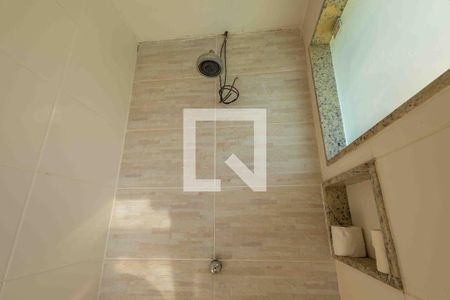 Casa de condomínio à venda com 450m², 5 quartos e 4 vagas Casa de condomínio à venda com 450m², 5 quartos e 4 vagasBanheiro do Quintal