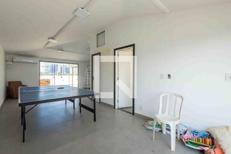 Casa de condomínio à venda com 450m², 5 quartos e 4 vagas Casa de condomínio à venda com 450m², 5 quartos e 4 vagasSala 2