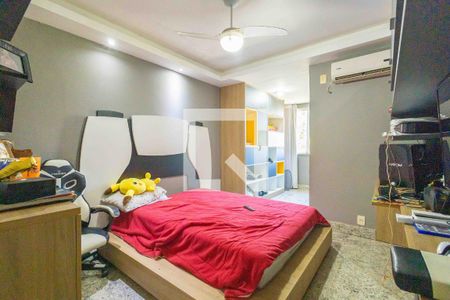 Casa de condomínio à venda com 450m², 5 quartos e 4 vagas Casa de condomínio à venda com 450m², 5 quartos e 4 vagasSuíte 4