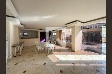 Apartamento para alugar com 98m², 3 quartos e 1 vaga Apartamento para alugar com 98m², 3 quartos e 1 vagaÁrea comum - Salão de festas