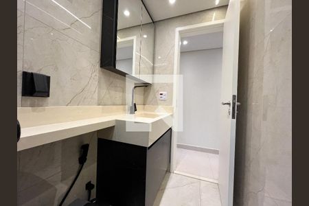 Apartamento para alugar com 98m², 3 quartos e 1 vaga Apartamento para alugar com 98m², 3 quartos e 1 vagaBanheiro Corredor