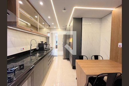 Apartamento para alugar com 98m², 3 quartos e 1 vaga Apartamento para alugar com 98m², 3 quartos e 1 vagaCozinha