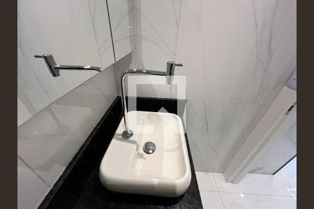 Apartamento para alugar com 98m², 3 quartos e 1 vaga Apartamento para alugar com 98m², 3 quartos e 1 vagaBanheiro de serviço