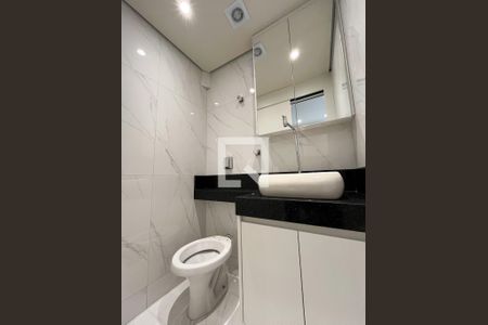 Apartamento para alugar com 98m², 3 quartos e 1 vaga Apartamento para alugar com 98m², 3 quartos e 1 vagaBanheiro de serviço