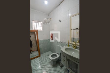 Casa à venda com 125m², 2 quartos e 2 vagasBanheiro Corredor