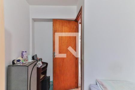 Casa à venda com 212m², 6 quartos e 2 vagasQuarto 1