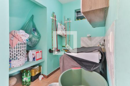 Casa à venda com 212m², 6 quartos e 2 vagasLavanderia