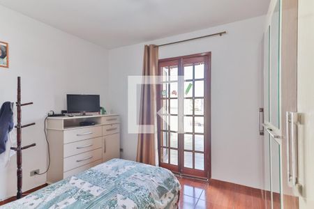 Casa à venda com 212m², 6 quartos e 2 vagasQuarto 2