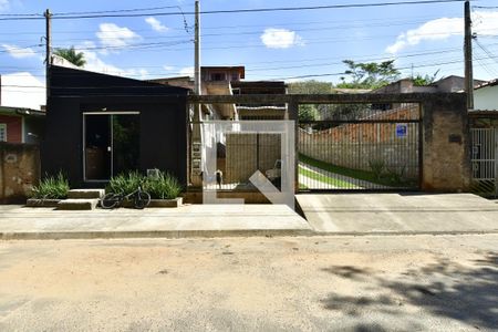 Casa à venda com 240m², 4 quartos e 1 vagaFachada