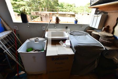 Casa à venda com 240m², 4 quartos e 1 vagaÁrea de Serviço