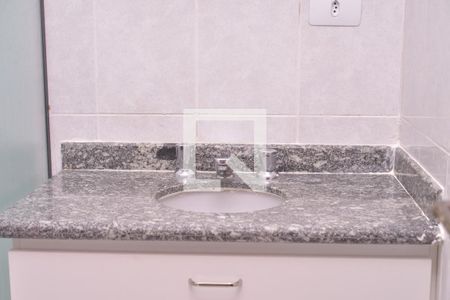 Casa à venda com 176m², 3 quartos e 2 vagasBanheiro