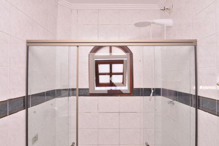 Casa à venda com 176m², 3 quartos e 2 vagasBanheiro 2