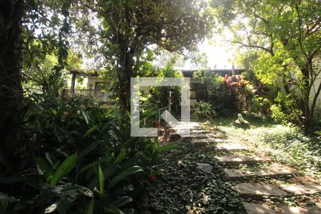 Casa à venda com 292m², 4 quartos e 6 vagasÁrea Externa