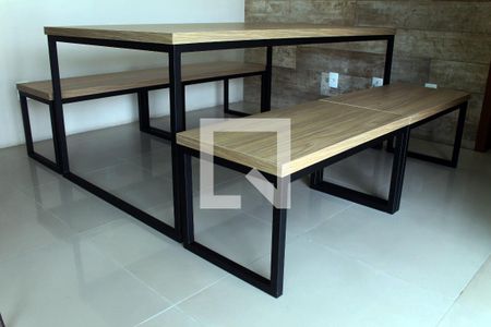 Casa à venda com 256m², 4 quartos e 3 vagas Casa à venda com 256m², 4 quartos e 3 vagasChurrasqueira