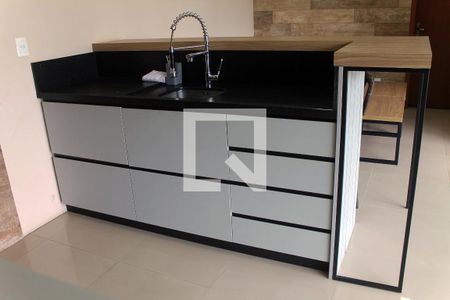 Casa à venda com 256m², 4 quartos e 3 vagas Casa à venda com 256m², 4 quartos e 3 vagasChurrasqueira