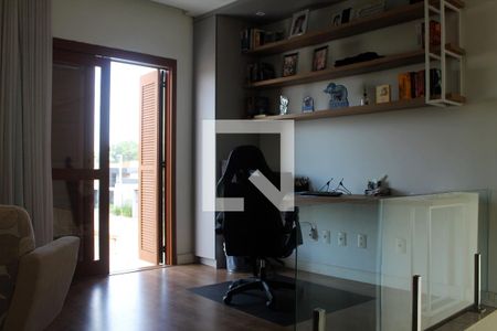 Casa à venda com 256m², 4 quartos e 3 vagas Casa à venda com 256m², 4 quartos e 3 vagasEscritório