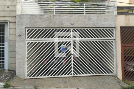 Casa à venda com 198m², 3 quartos e 2 vagas Casa à venda com 198m², 3 quartos e 2 vagasFachada