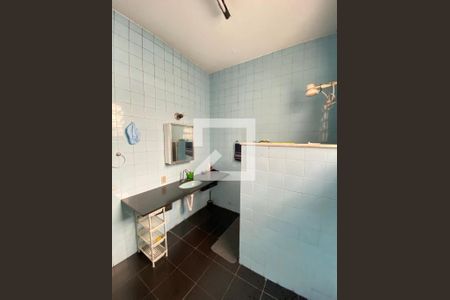 Casa à venda com 96m², 5 quartos e 1 vagaBanheiro