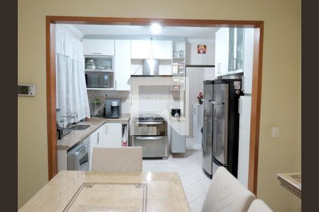 Casa à venda com 308m², 4 quartos e 6 vagasCozinha