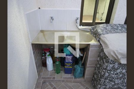 Casa à venda com 308m², 4 quartos e 6 vagasLavanderia Externa - Tanque