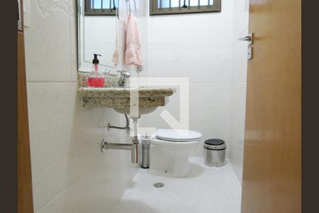 Casa à venda com 308m², 4 quartos e 6 vagasLavabo