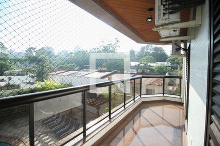 Apartamento à venda com 325m², 3 quartos e 5 vagas Apartamento à venda com 325m², 3 quartos e 5 vagasVaranda