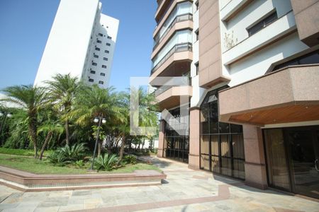 Apartamento à venda com 325m², 3 quartos e 5 vagas Apartamento à venda com 325m², 3 quartos e 5 vagasFachada