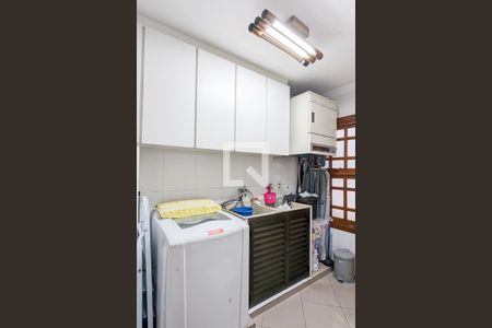 Casa à venda com 347m², 4 quartos e 4 vagas Casa à venda com 347m², 4 quartos e 4 vagasÁrea de serviço