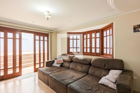 Casa à venda com 347m², 4 quartos e 4 vagas Casa à venda com 347m², 4 quartos e 4 vagasSala 2