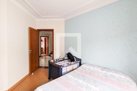 Casa à venda com 347m², 4 quartos e 4 vagas Casa à venda com 347m², 4 quartos e 4 vagasQuarto 2