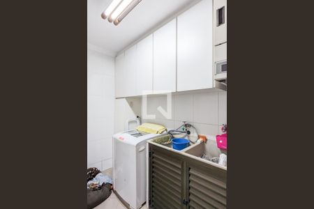 Casa à venda com 347m², 4 quartos e 4 vagas Casa à venda com 347m², 4 quartos e 4 vagasÁrea de serviço