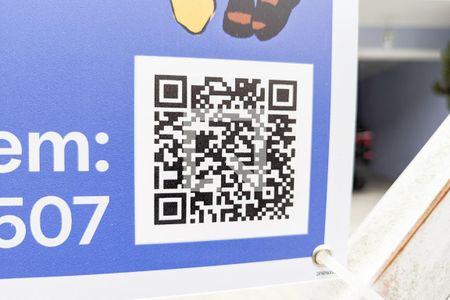 Casa à venda com 347m², 4 quartos e 4 vagas Casa à venda com 347m², 4 quartos e 4 vagasFachada