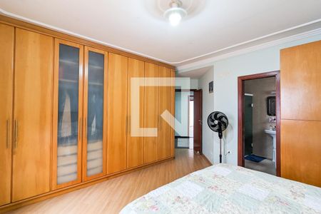 Casa à venda com 347m², 4 quartos e 4 vagas Casa à venda com 347m², 4 quartos e 4 vagasQuarto da suíte 1