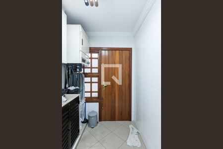 Casa à venda com 347m², 4 quartos e 4 vagas Casa à venda com 347m², 4 quartos e 4 vagasÁrea de serviço