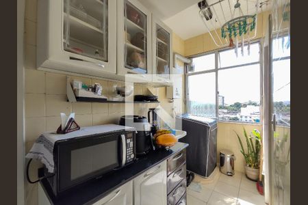 Apartamento à venda com 60m², 2 quartos e 1 vagaÁrea de Serviço